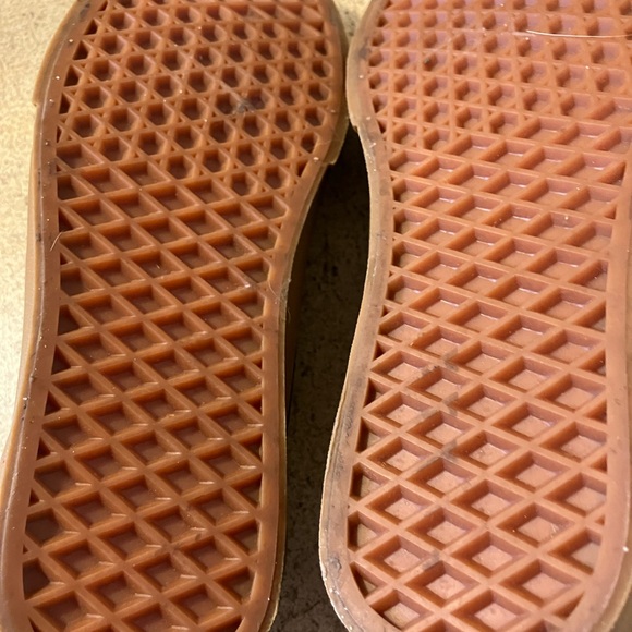 Women’s Blue and White Vans size 7 NWOT - Picture 4 of 4